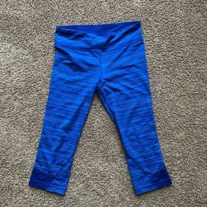 (M) Women’s Under Armour leggings